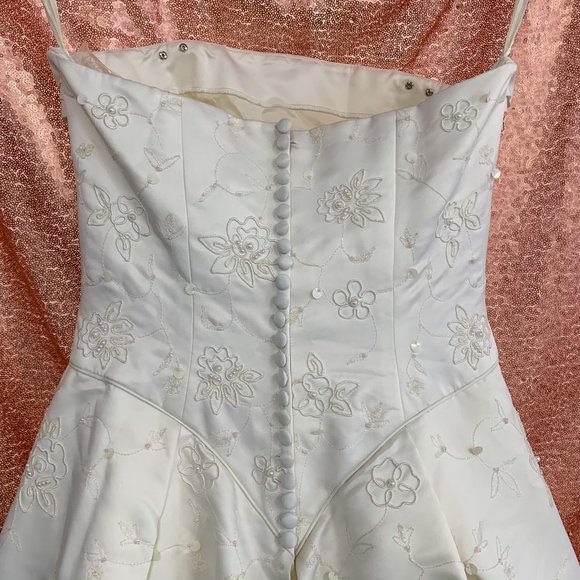 Rena Koh - Picture 6 of 9